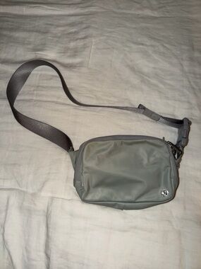 Lululemon Everywhere Belt Bag Large 2L